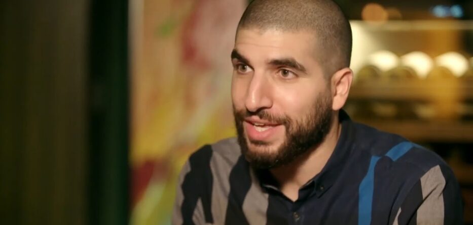 Ariel Helwani Net Worth 2020 – How Much is the MMA Journalist Worth?