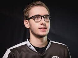 Bjergsen Net Worth 2020 – Personal life and Gaming Career